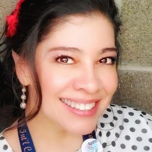 Meet your Posher, Cecilia